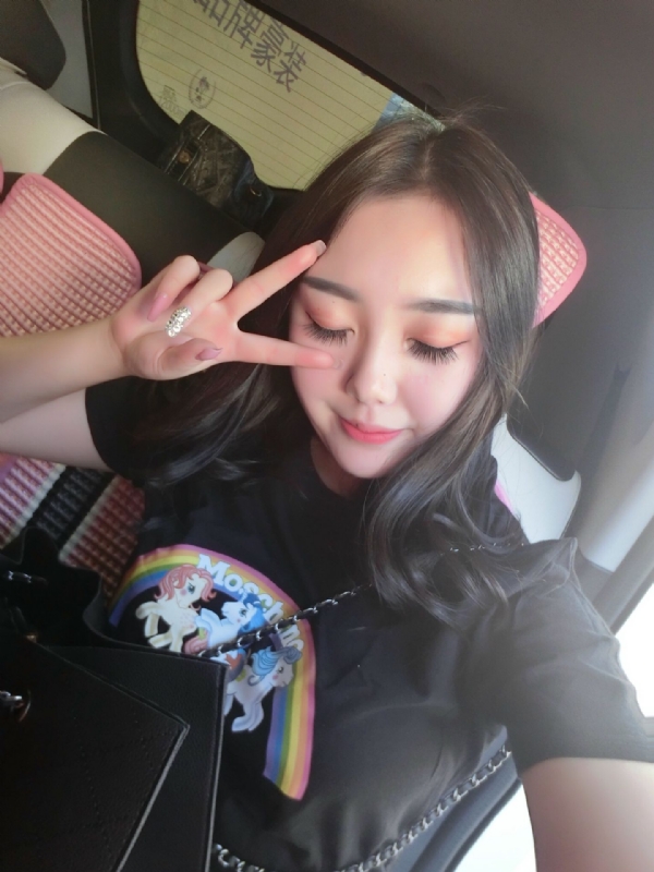 佳怡的第四张照片--辽宁闪婚服务中心