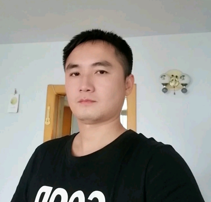素年锦时的第一张照片--辽宁闪婚服务中心