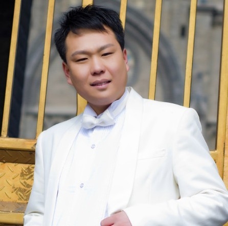 善良老男孩的第一张照片--辽宁闪婚服务中心