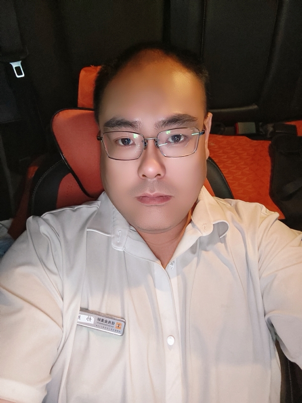 奢望永恒的第一张照片--辽宁闪婚服务中心