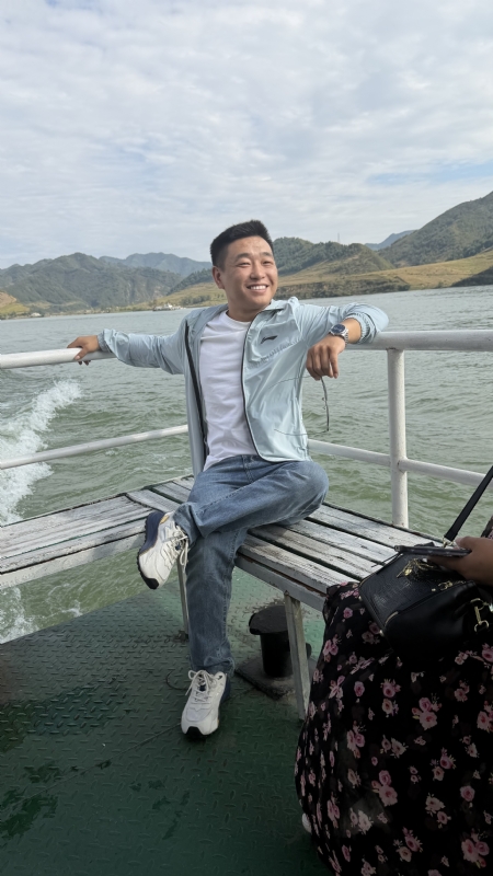 烟花易笑的第三张照片--辽宁闪婚服务中心