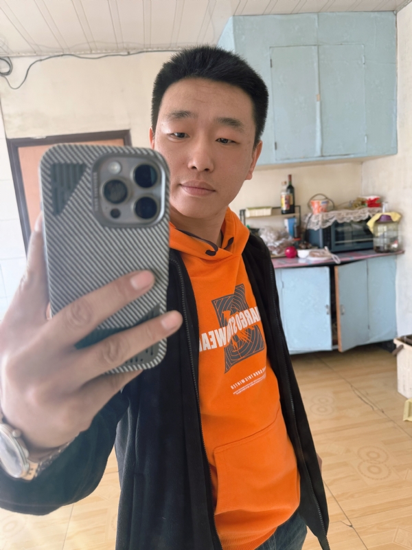 烟花易笑的第五张照片--辽宁闪婚服务中心