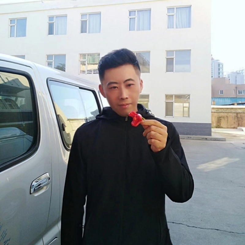 李信的第一张照片--辽宁闪婚服务中心